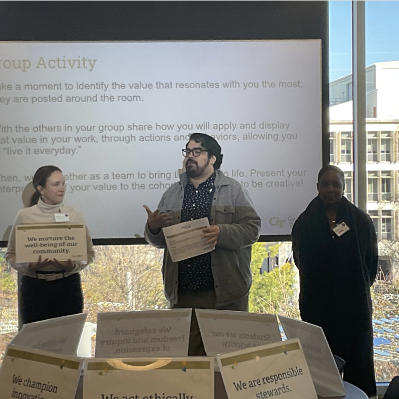 Gabriel Alvarado-Gonzalez giving a presentation